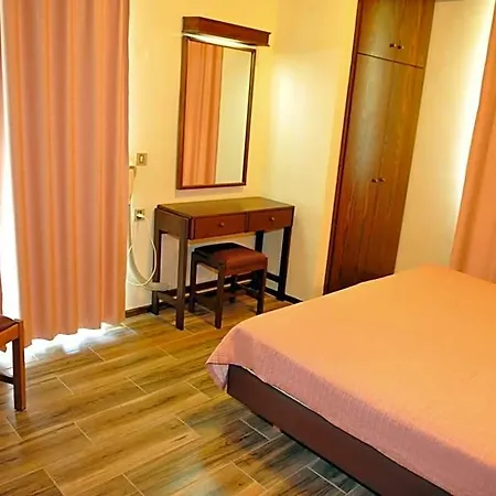 Niki Hotel